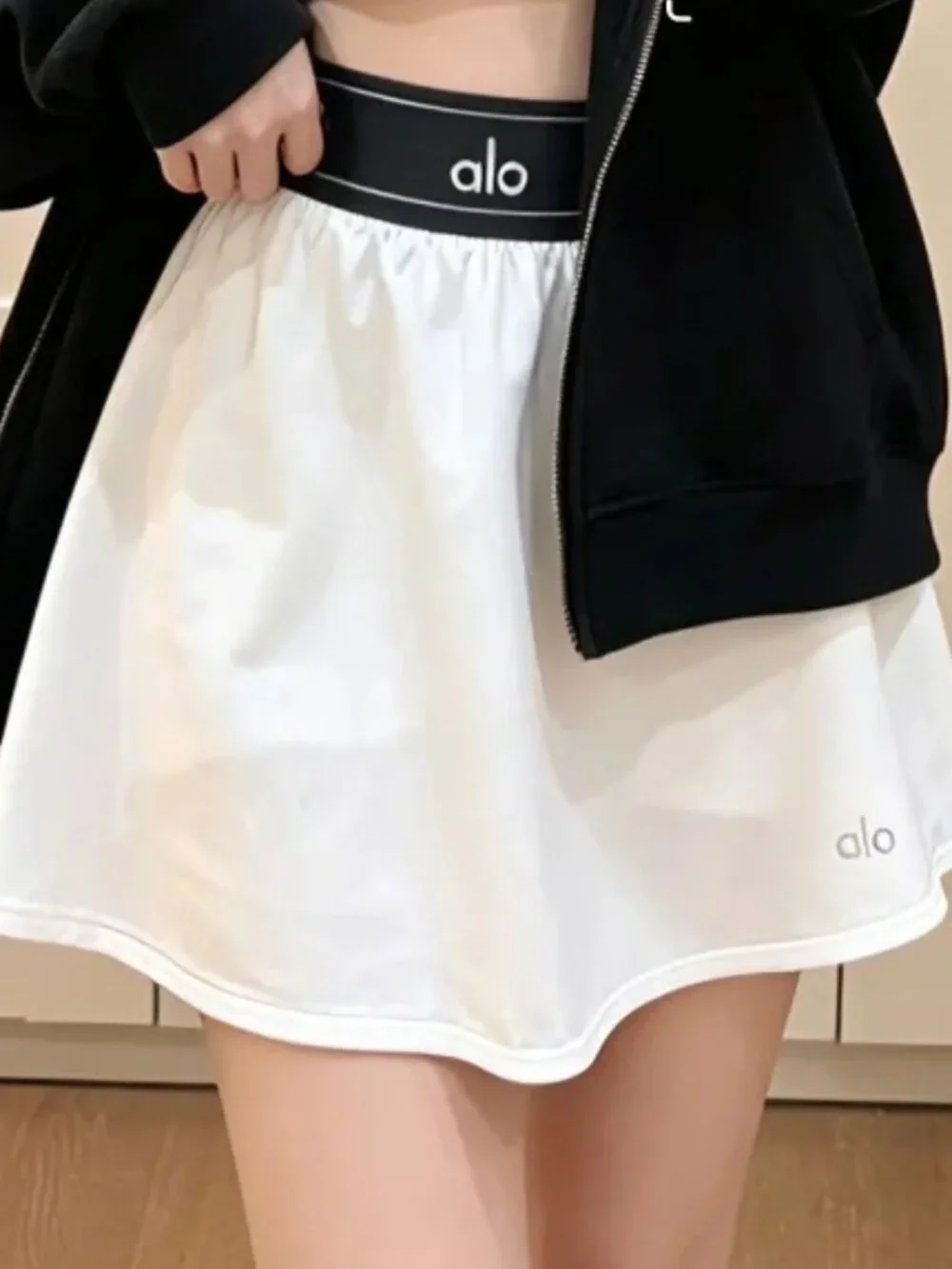 Brand new👩‍💼Tennis Skirt White Alo Yoga Match Point Sportygirl style💨